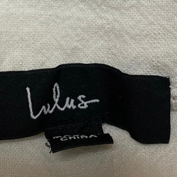 Lulus Women's White Long Sleeve Eyelet Lace Button Up Blouse Shirt Top Size M - Picture 3 of 4